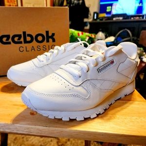 Juniors Reebok Classic Leather smashes